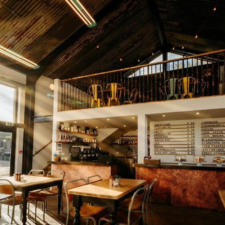Creeksea Place Barns Burnham-on-Crouch ภายนอก รูปภาพ